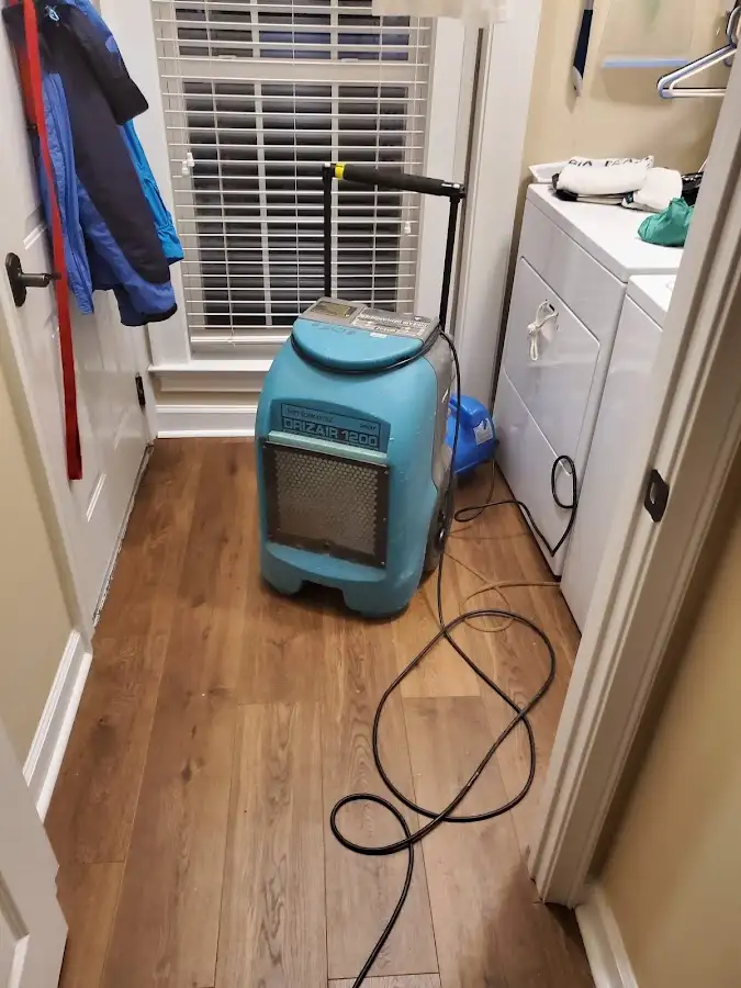 Commercial dehumidifier deployed for Flood Damage Cleanup in Sugarland Run
